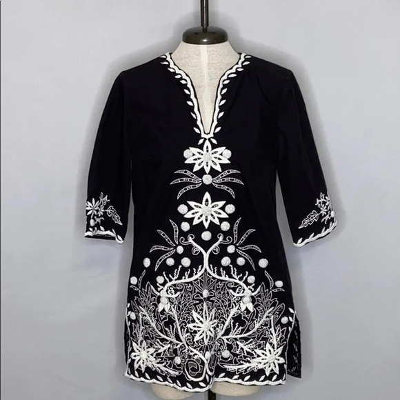 Cynthia Steffe Embroidered 3/4 Sleeve Tunic - Small - Picture 1 of 7